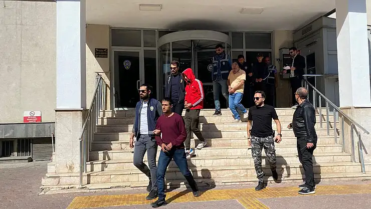 Çeşitli suçlardan hükümlü ve şüpheli 15 kişi yakalandı