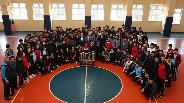ÇOCUKLARIMIZI DAHA DONANIMLI ŞEKİLDE GELECEĞE HAZIRLIYORUZ'