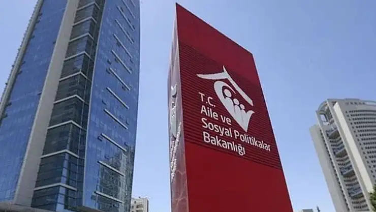 Çöp Evde Bulunan Çocuk Devlet Korumasına Alındı.