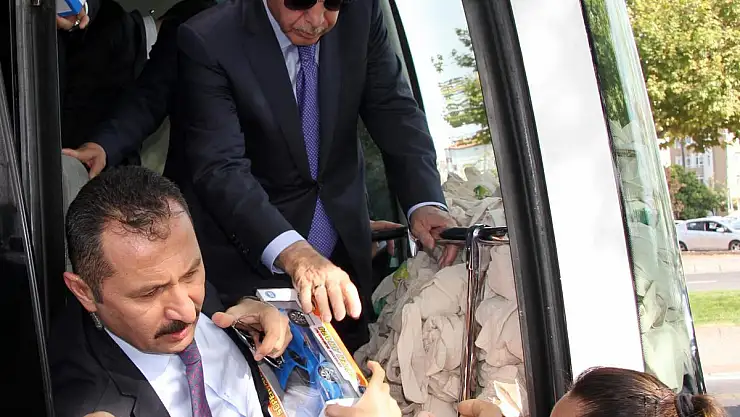 Cumhurbaşkanı Erdoğan, Kayseri'de Coşkuyla Karşılandı