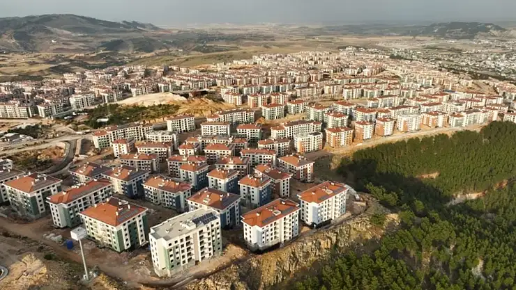 Deprem bölgesinde 350 bininci konut teslimi