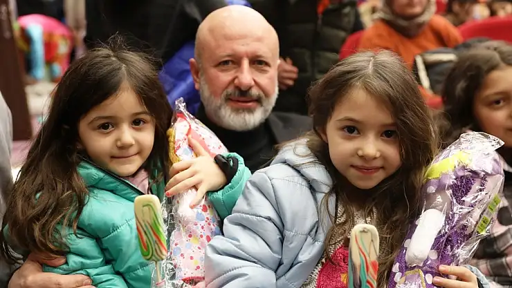 DEPREMZEDE ÇOCUKLAR, SİNEMA KEYFİ YAŞADI