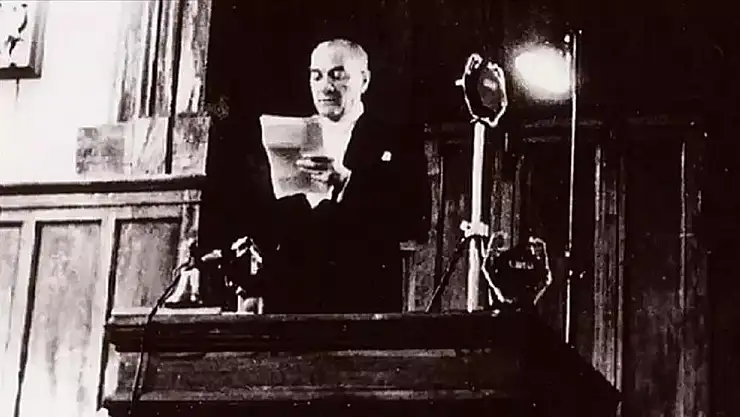 'EFENDİLER YARIN CUMHURİYET'İ İLAN EDECEĞİZ'