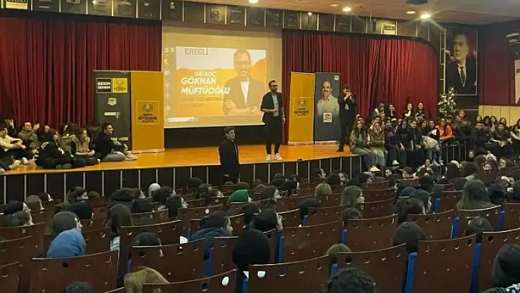 Eğitim danışmanı Müftüoğlu Konyalı öğrencilerle buluştu