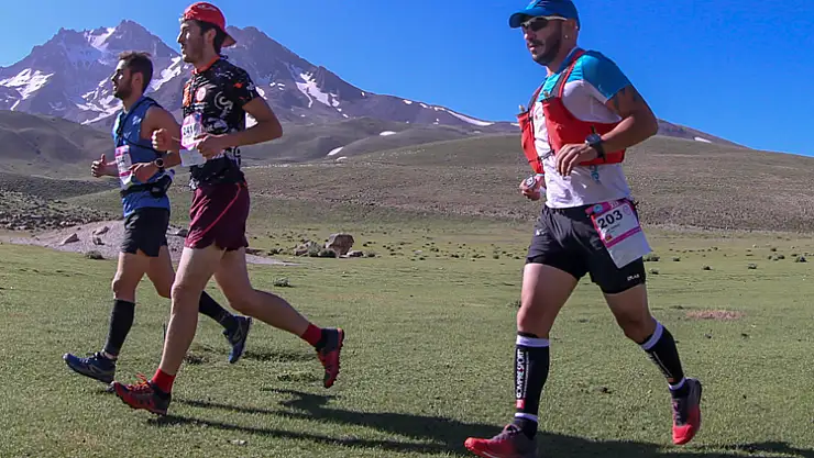 ERCİYES DAĞ MARATONU'NA 10 ÜLKEDEN 250 ATLET KATILACAK
