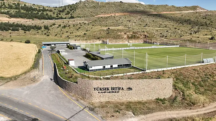 Erciyes, Yaz kampında 25 Futbol Kulübünün tercihi