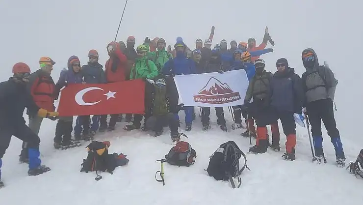 ERCİYES'DE 19 MAYIS COŞKUSU