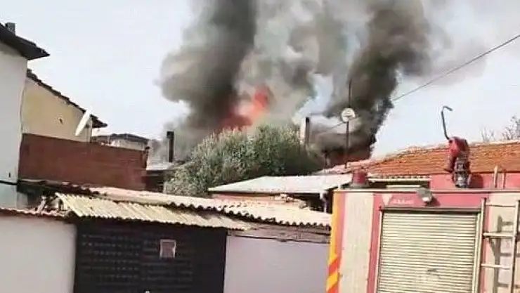 Ev yangını: 3 yaşındaki çocuk öldü