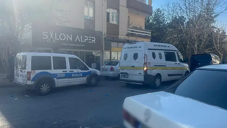 Evinde ölü bulundu