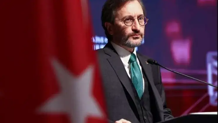 Fahrettin Altun'dan 'adil' makale