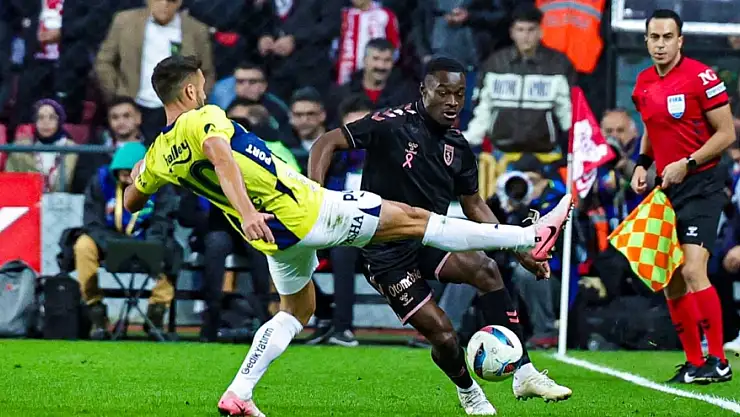 Fenerbahçe, Samsunspor'a iki kez yakalandı