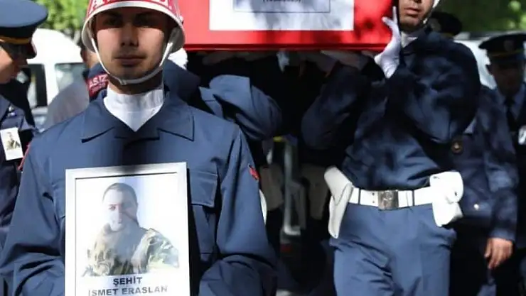 Gazi İsmet Eraslan ebediyete uğurlandı