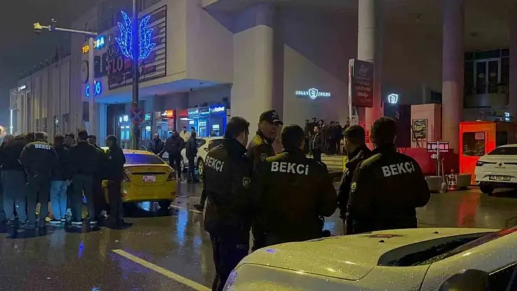 Gece kulübünde silahlı kavga: 2 tutuklu