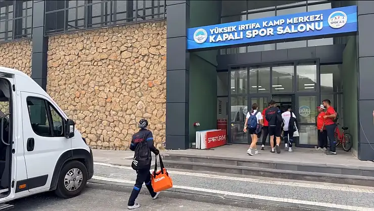 Genç beyzbol5 milli takımı erciyes'te meksika hazırlığında