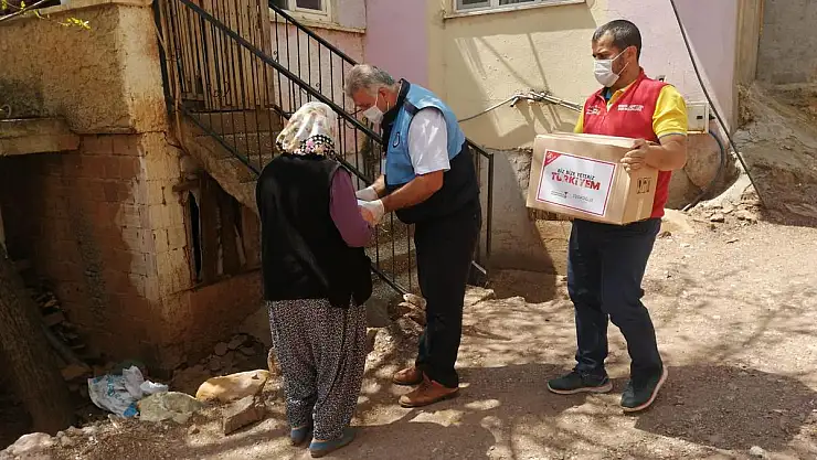 Gıda yardımı devam ediyor