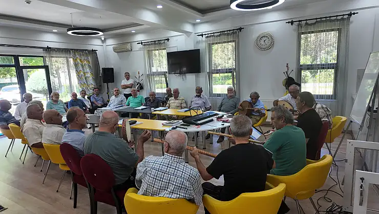 Gönül Belediyeciliğinin En Güzel Ezgisi: Ulu Çınarlar korosu