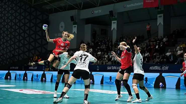 Hentbolda şampiyon Konyaaltı Belediyesi