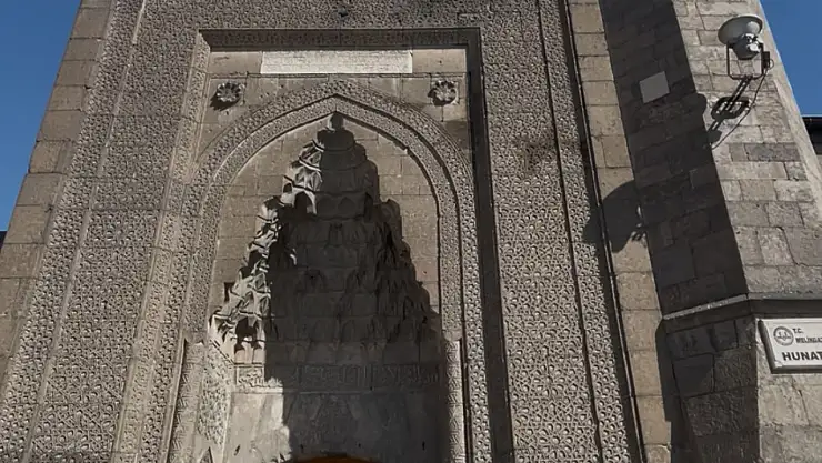 Hunat Camii Selçuklu zarafeti