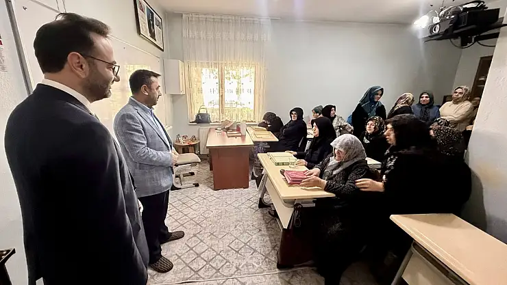 İl Müftüsü Ayvaz, Kılıçaslan kur'an kursu'nu ziyaret etti