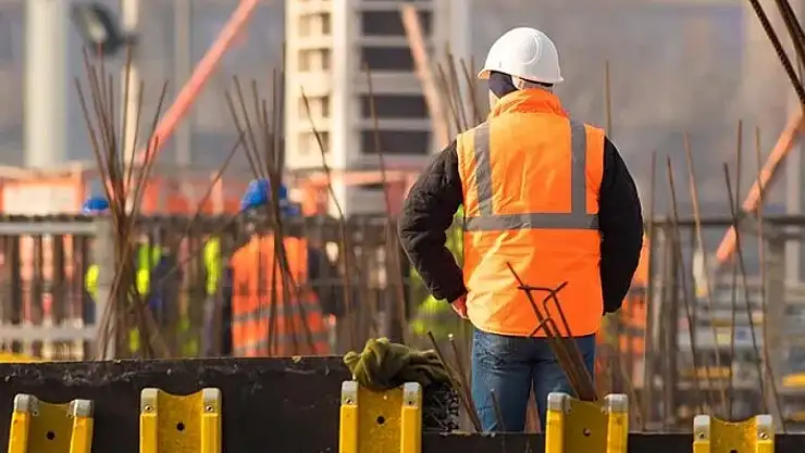 İzinsiz yabancı işçi çalıştırmanın bedeli artıyor