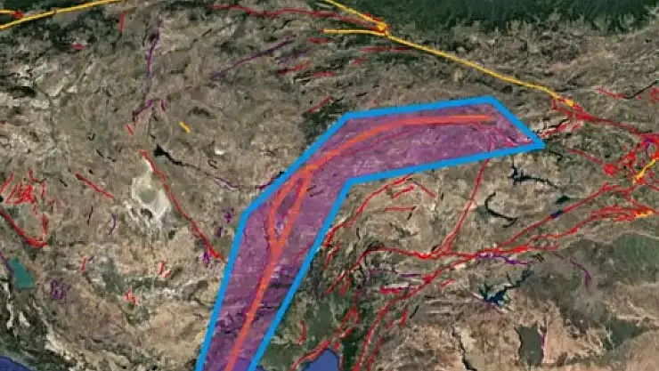 Jeolog Naci Görür: 'Kayseri 700 kilometrelik canlı bir fayın üzerinde'