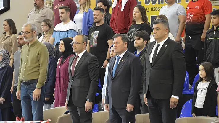 Kabakcı, voleybol turnuvasına katıldı