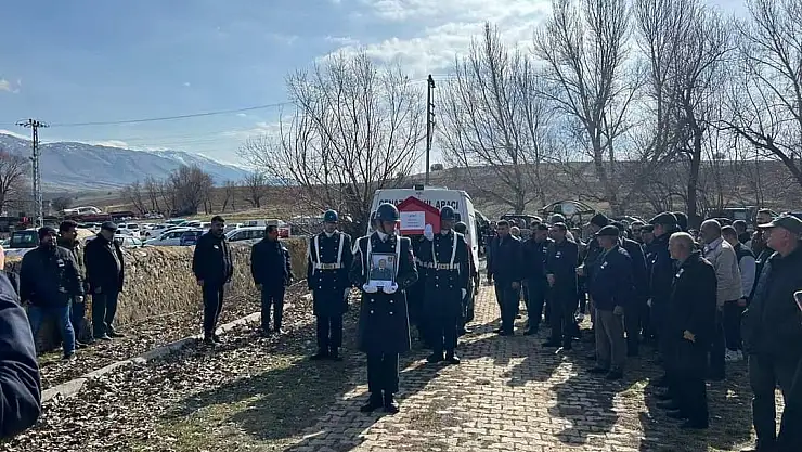 Kalbine yenilen başçavuş gözyaşlarıyla toprağa verildi