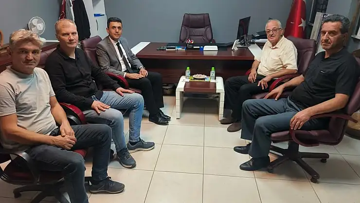 Kaymakam Karaselvi'den Siyasi partilere iadeyi ziyaret