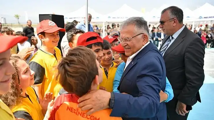 Kayseri Büyükşehir'den öğrencilere kariyer tavsiyeleri