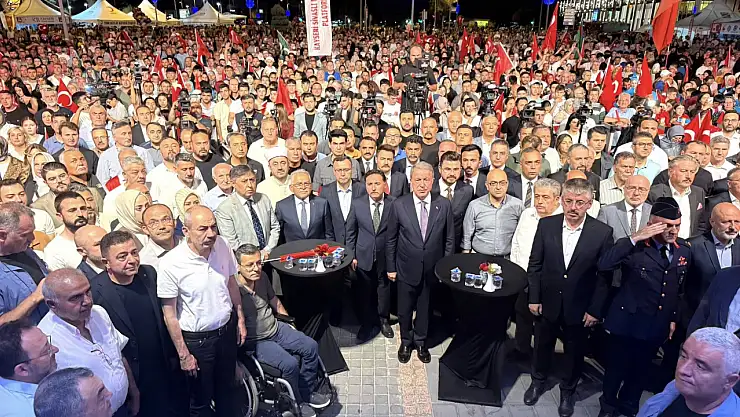 Kayseri'de 15 Temmuz Anma Programı Duygusal anlara sahne oldu