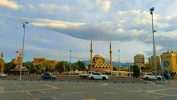 Kayseri'de 5 Haziran Hava durumu: Güneşli ve sıcaklık 24°C