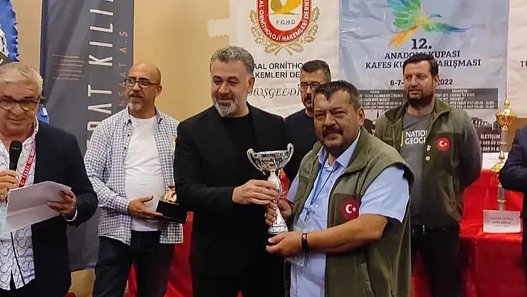 Kayseri de kafes kuşları yarıştı
