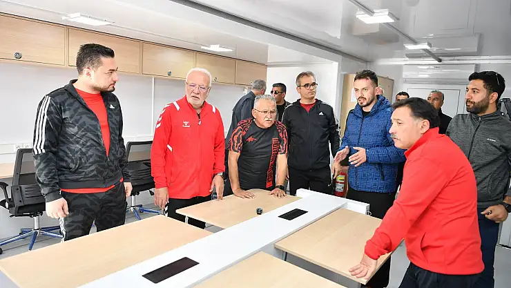 Kayseri'de Mobil Dijital Gençlik merkezi tanıtıldı