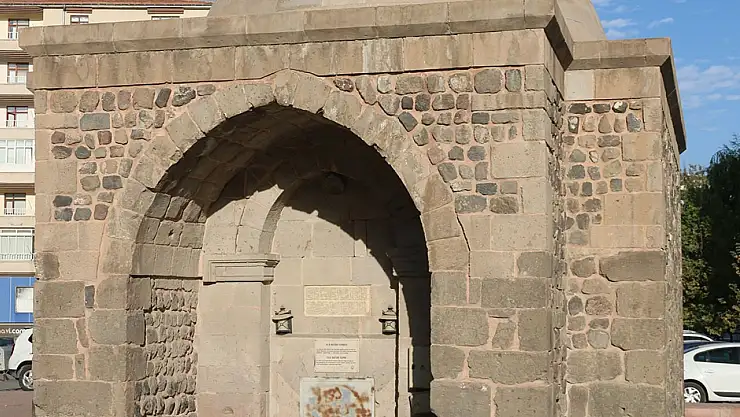 Kayseri'de Selçuklu Mirası: Ulu Hârun türbesi