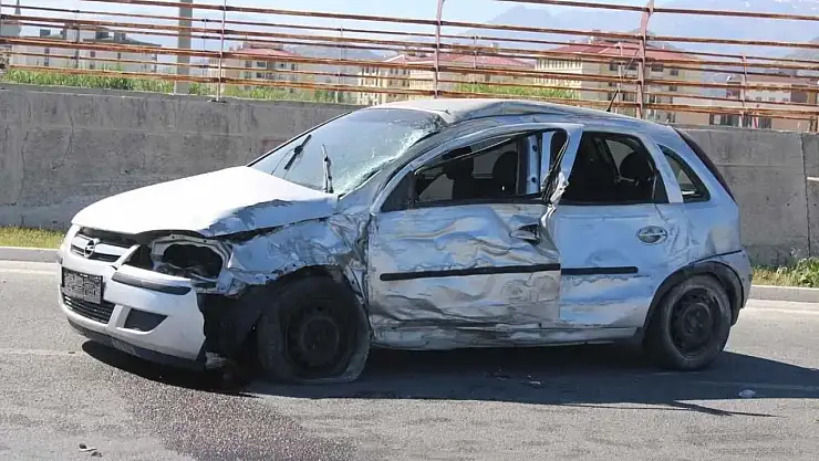 Kayseri'de trafik kazası: Hamile sürücü hayatını kaybetti