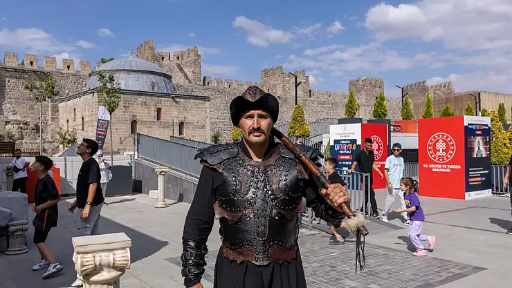 Kayseri'de Türkiye kültür yolu festivali coşkusu başladı