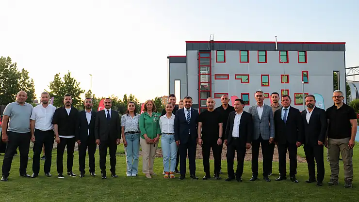 Kayseri'de yaz spor okulları coşkuyla açıldı