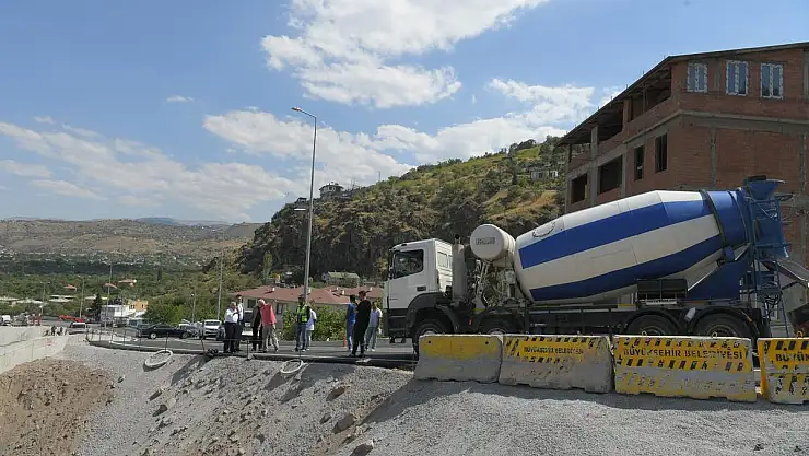 KAYSERİ DE YOL ÇALIŞMALARI