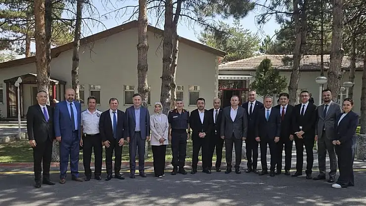 Kayseri İl Jandarma Komutanı Yeşilyurt'a hayırlı olsun ziyareti