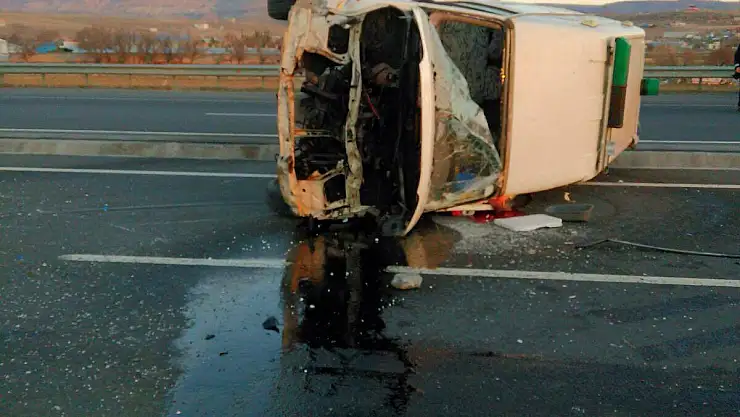 KAYSERİ ' DE KAZA  2 ÖLÜ