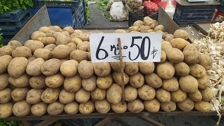 Kayseri Semt pazarında fiyatlar düşüşte