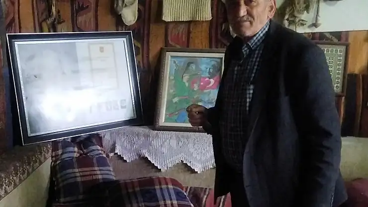 Kayseri'de eski eşyaları toplayıp müze yaptı