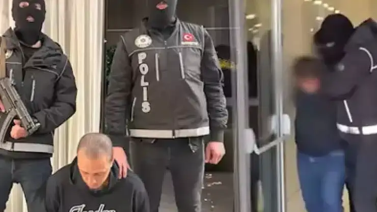 Kırmızı Bültenle Aranan Dedeic ve Ruimwijk İstanbul'da Yakalandı