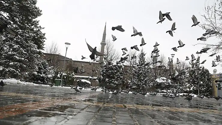 KIRSALDA KAR YAĞIŞINA ANINDA MÜDAHALE