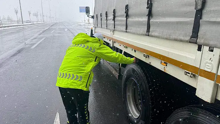 Kış lastiği zorunluluğu erken başladı