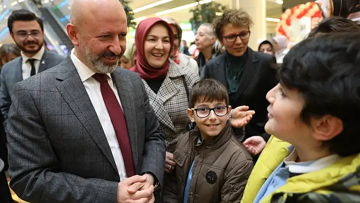 KOCASİNAN AKADEMİDEN GÖZ KAMAŞTIRAN SERGİ
