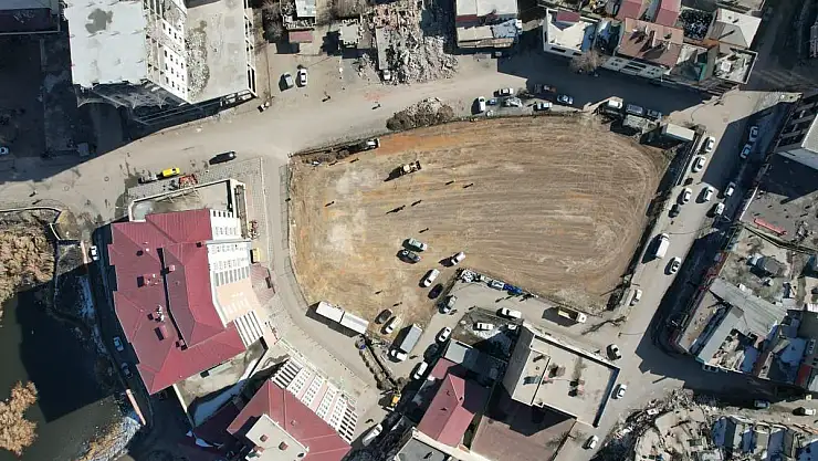 'Konteyner çarşı, pazartesiye hazır olacak'