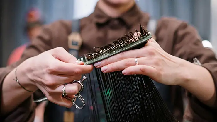 Kuaför ve güzellik merkezleri Pazar günü kapalı kalmaktan muaf tutuldu