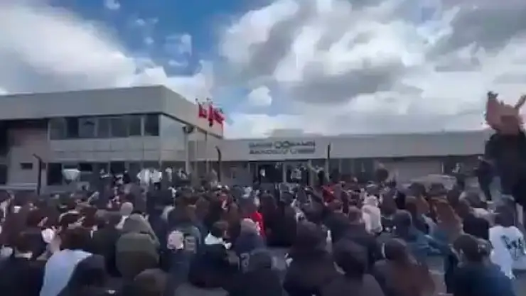 Liselerde 'açığa alma' iddiası