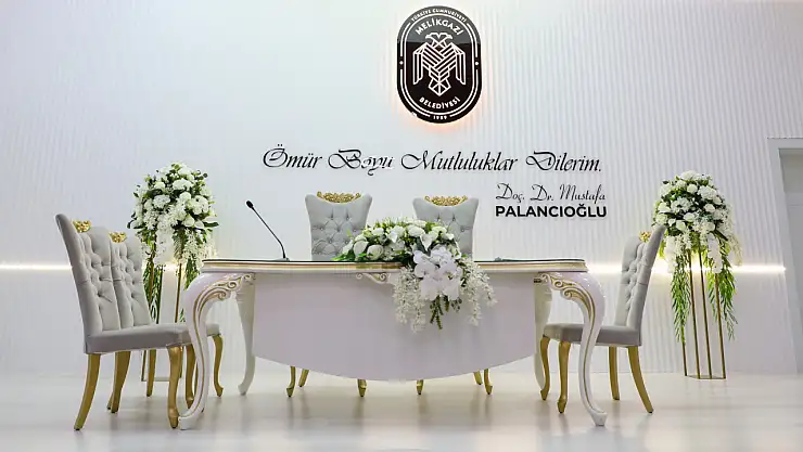 Melikgazi'nin yeni nikah salonunda mutlu başlangıç